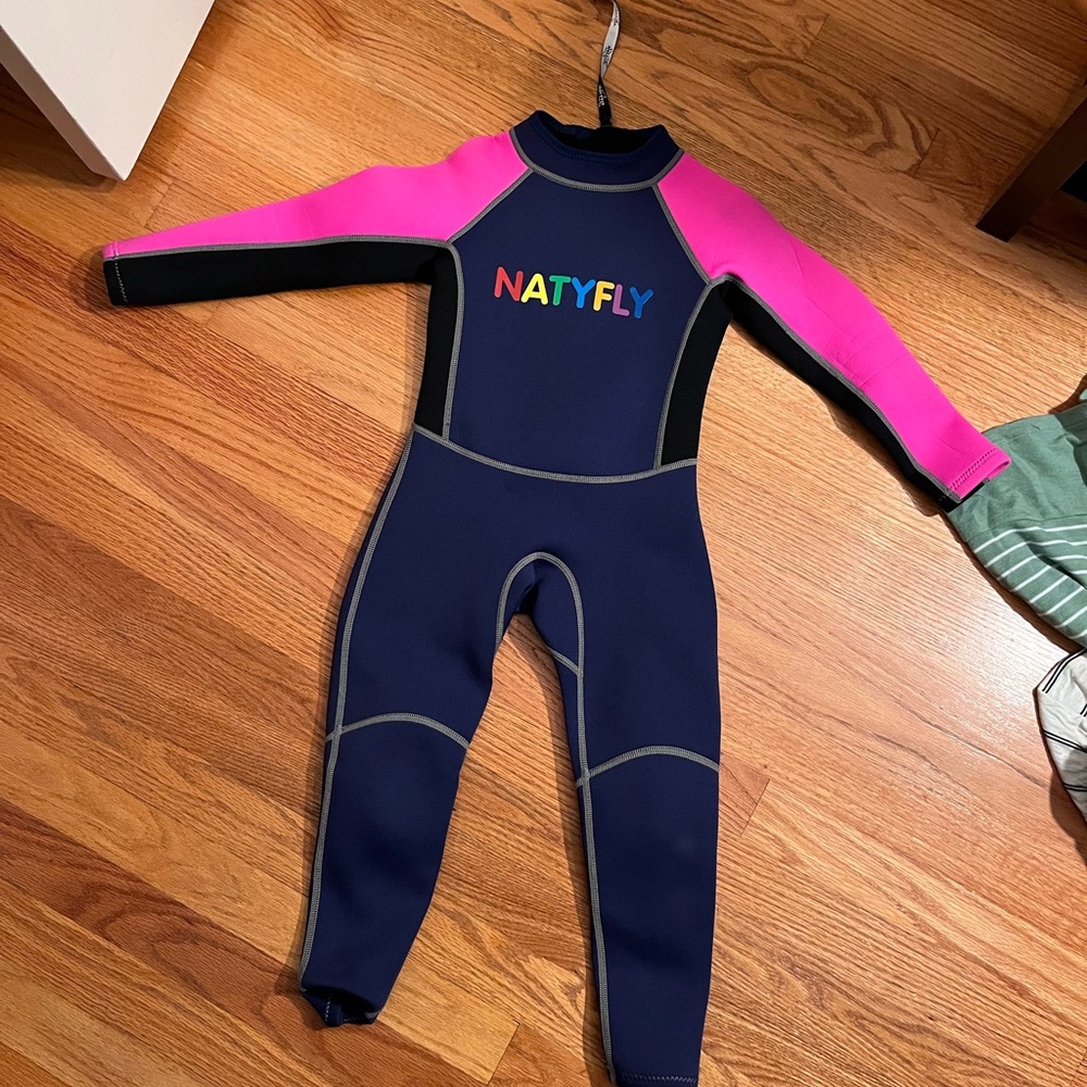 Natyfly Wetsuit size youth medium pink and blue